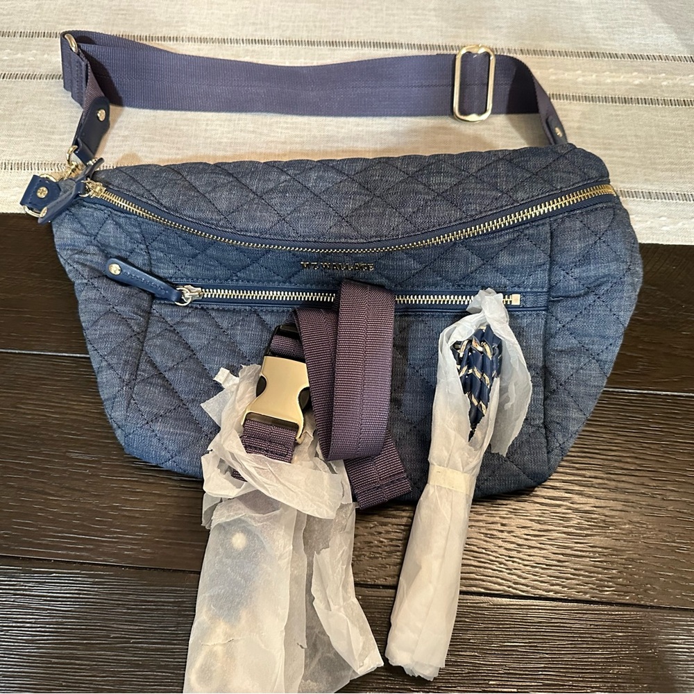 Mz Wallace Crosby sling